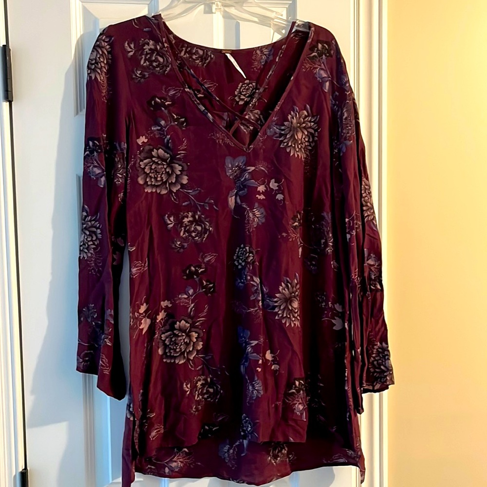 Free people floral tunic with cross at neck
